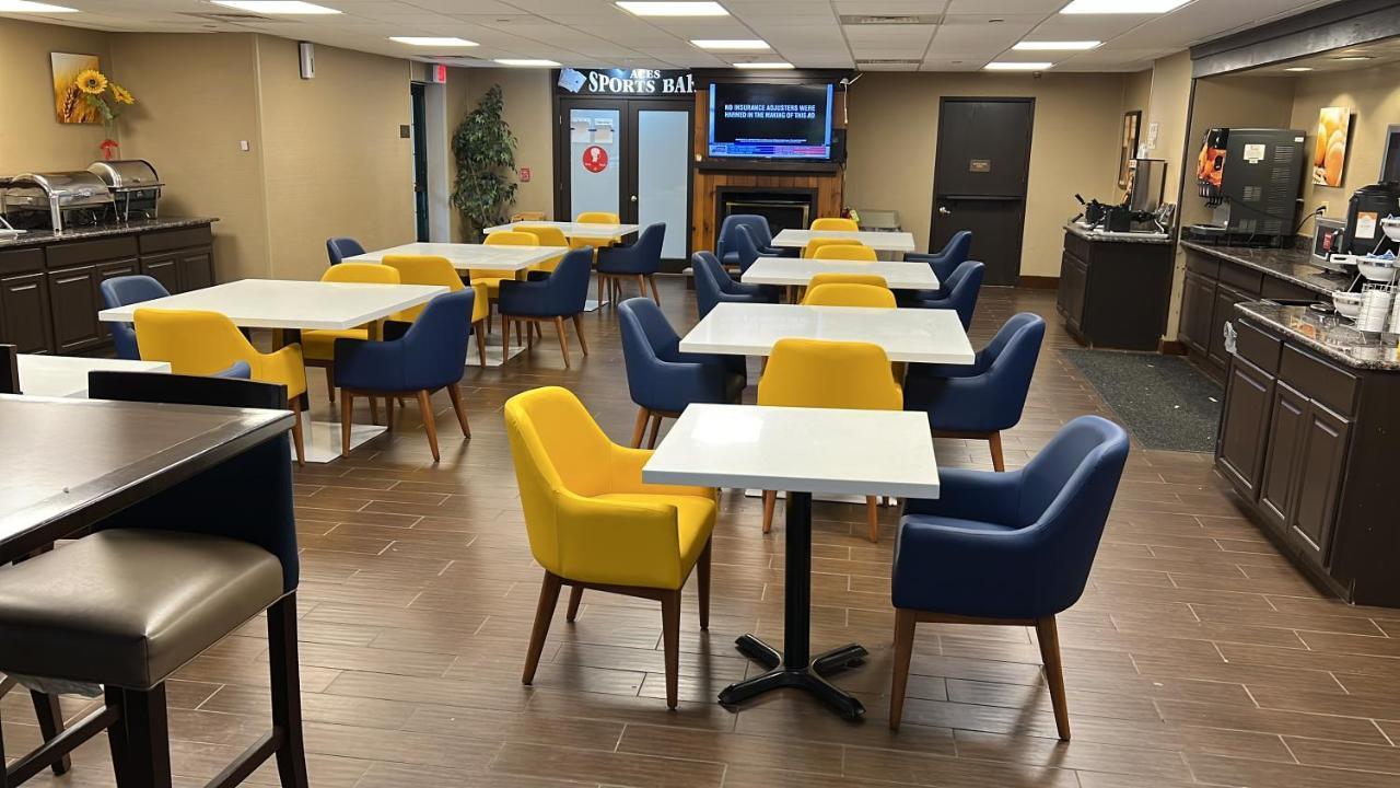 Comfort Suites Near Casinos Norwich Bagian luar foto